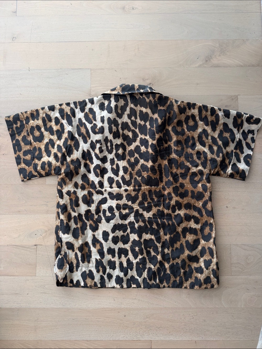 Ganni Leopard-Print Short Sleeve Oversized V-Neck Tunic View 3